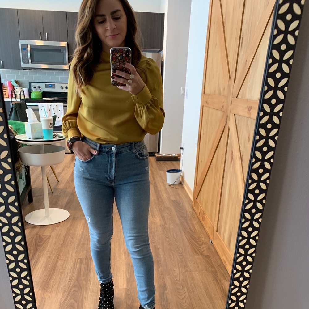 Meet your Posher, Alyssa